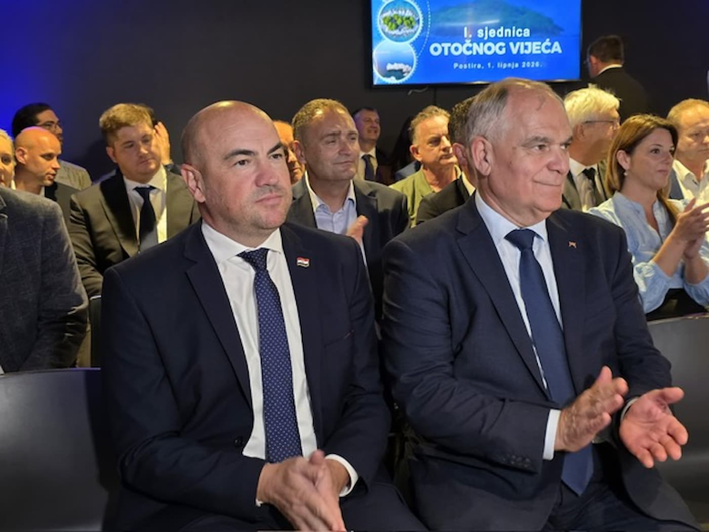 Uoči Plenkovićeve sjednice na Braču podijeljeni milijunski ugovori: Financirat će se niz projekata na Braču, Hvaru, Visu i Šolti