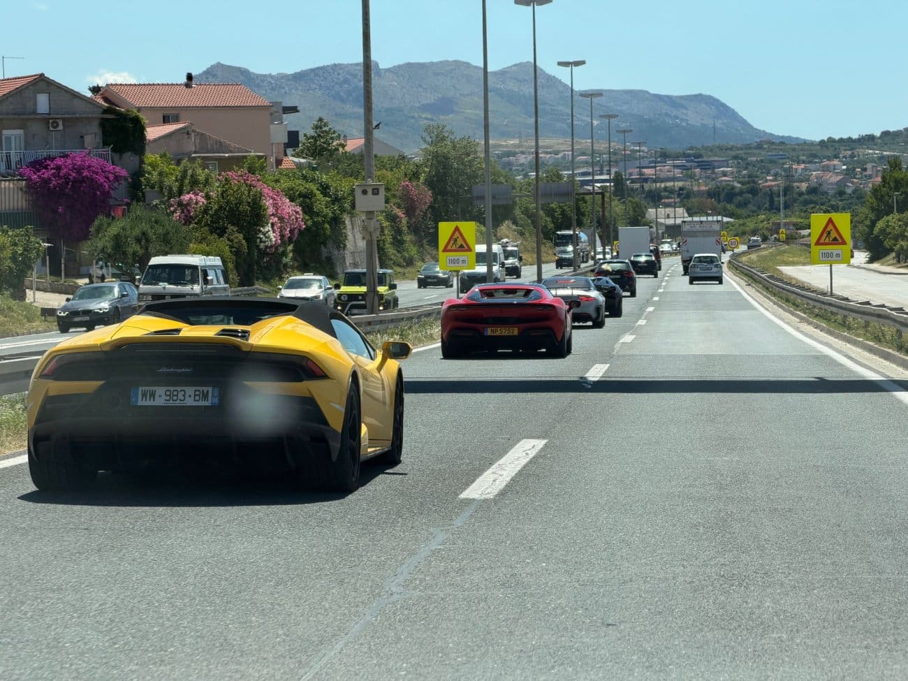 Zvijeri na cesti kod Kaštela