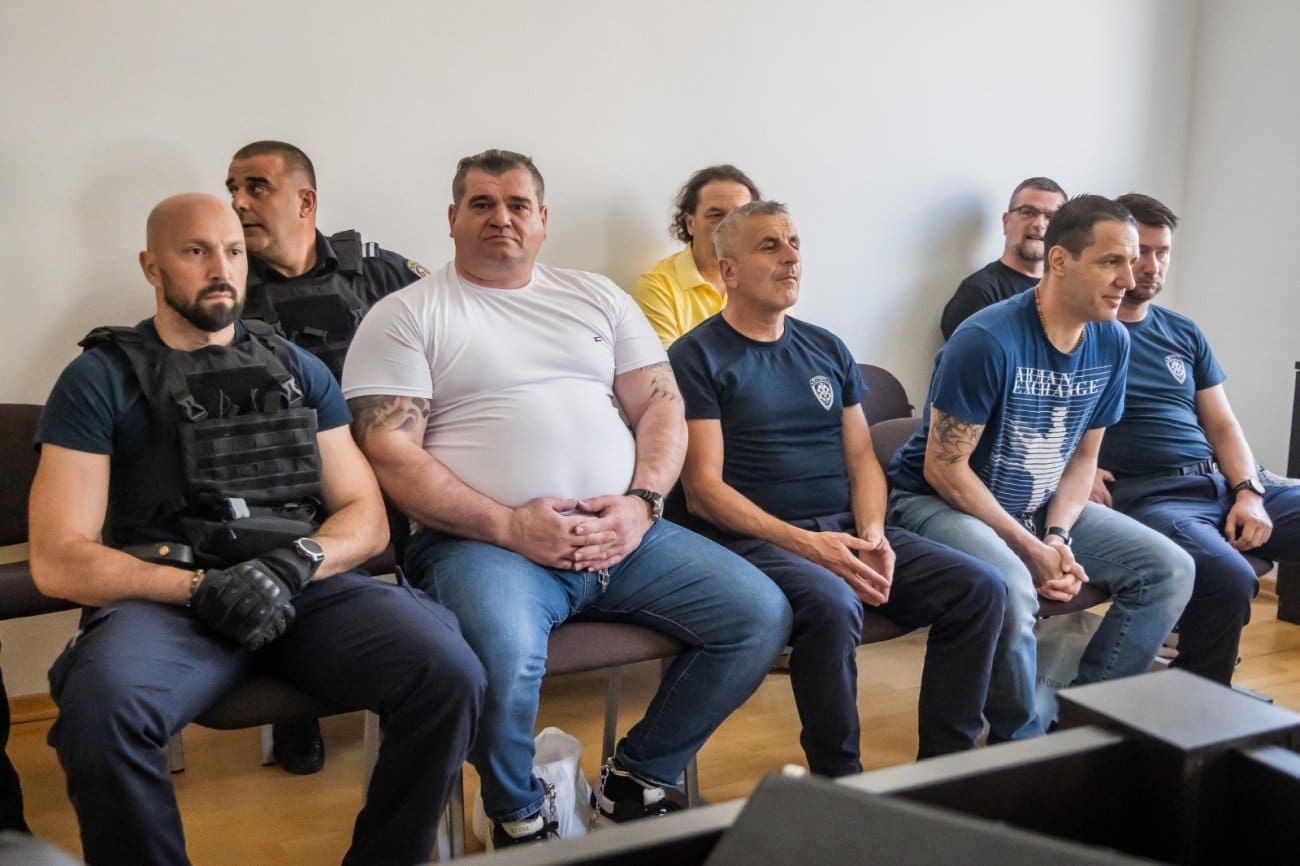 Počelo suđenje Brzom i Dokiću: Zaklali pa zapalili žrtvu jer je bio u vezi s Gilićevom suprugom?