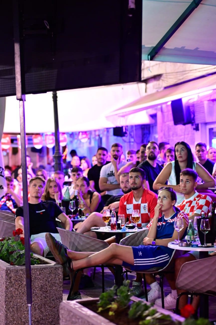 hrvatska engleska navijaci sinj roko 1