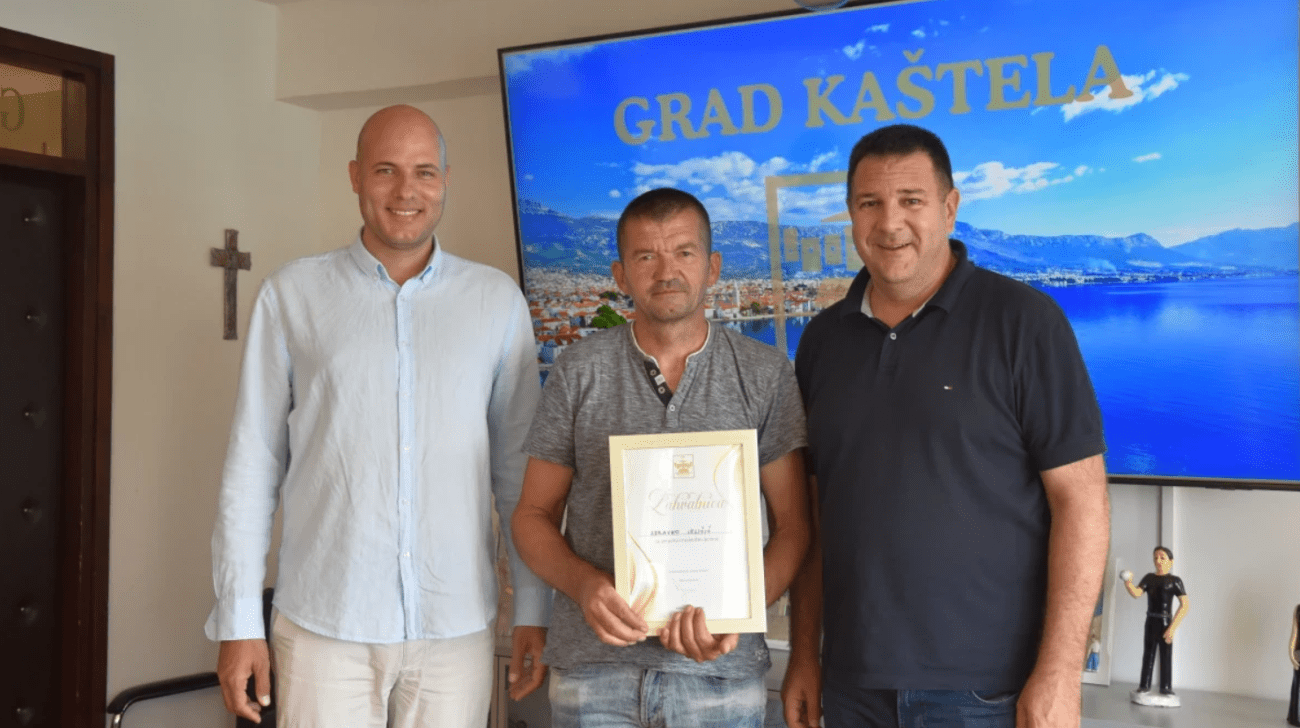 Kaštela odala počast čovjeku velikog srca iz Muća