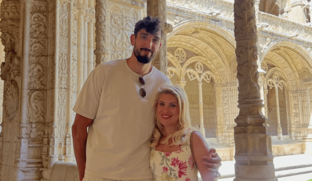Nakon ljubavnog kraha, konačno je sretna: Novi dečko naše glumice pravi je "gorostas", visok je 208 centimetara