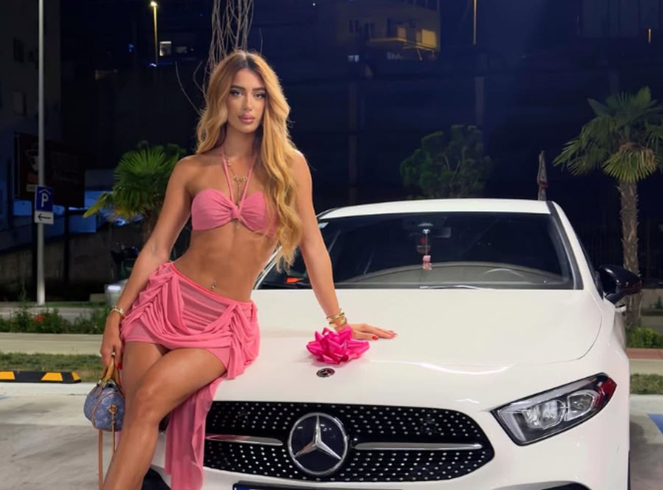 Splitskainfluencerica za 23. rođendan počastila samu sebe Mercedesom: "Trud i rad uvijek se vrate"