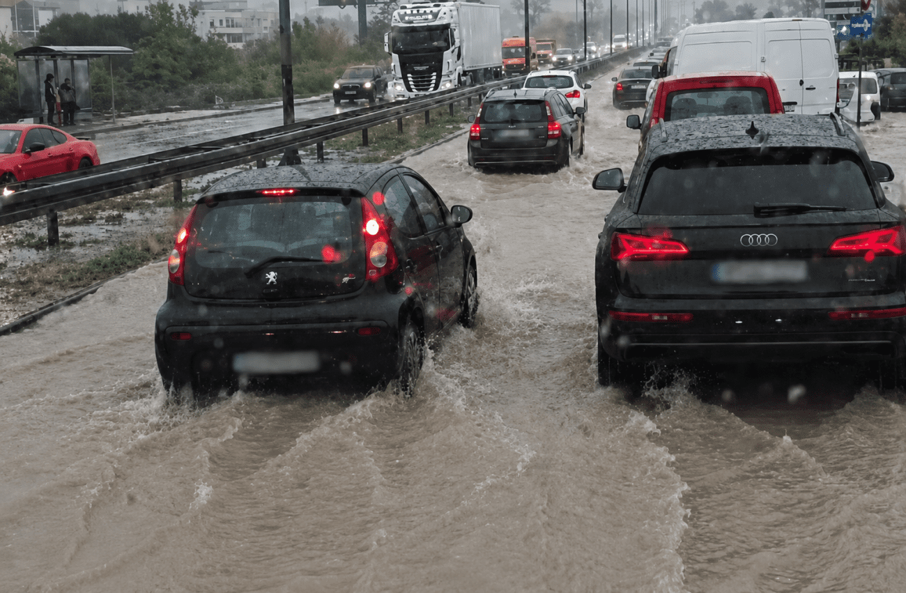 Bujice paralizirale istok Splita: Voda prekrila Sirobuju i Poljičku cestu