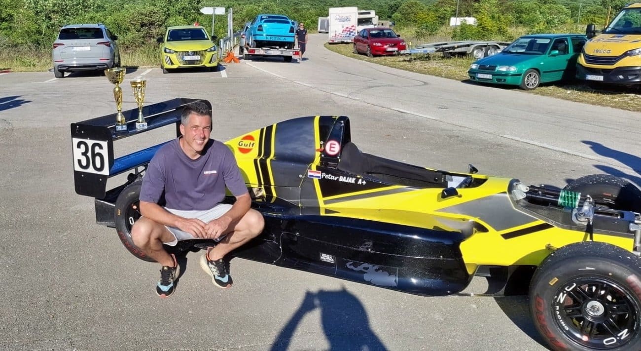 Splitski vozač na Malačkoj napravio čudo: Tjedan dana nakon što mu je Lotus uništen, osvojio je sve