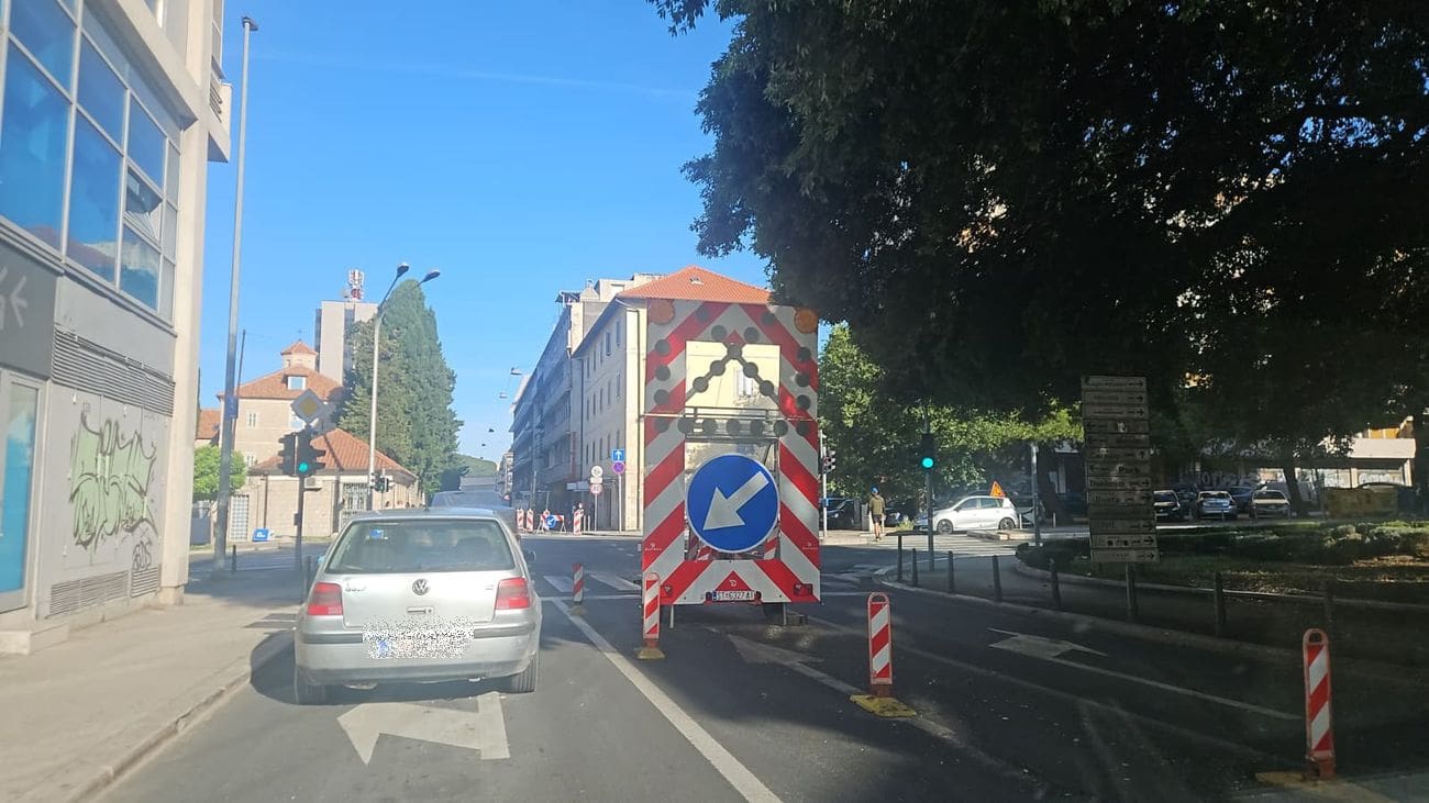 Oprezno ako idete Zvonimirovom put trajektne luke, u tijeku su radovi