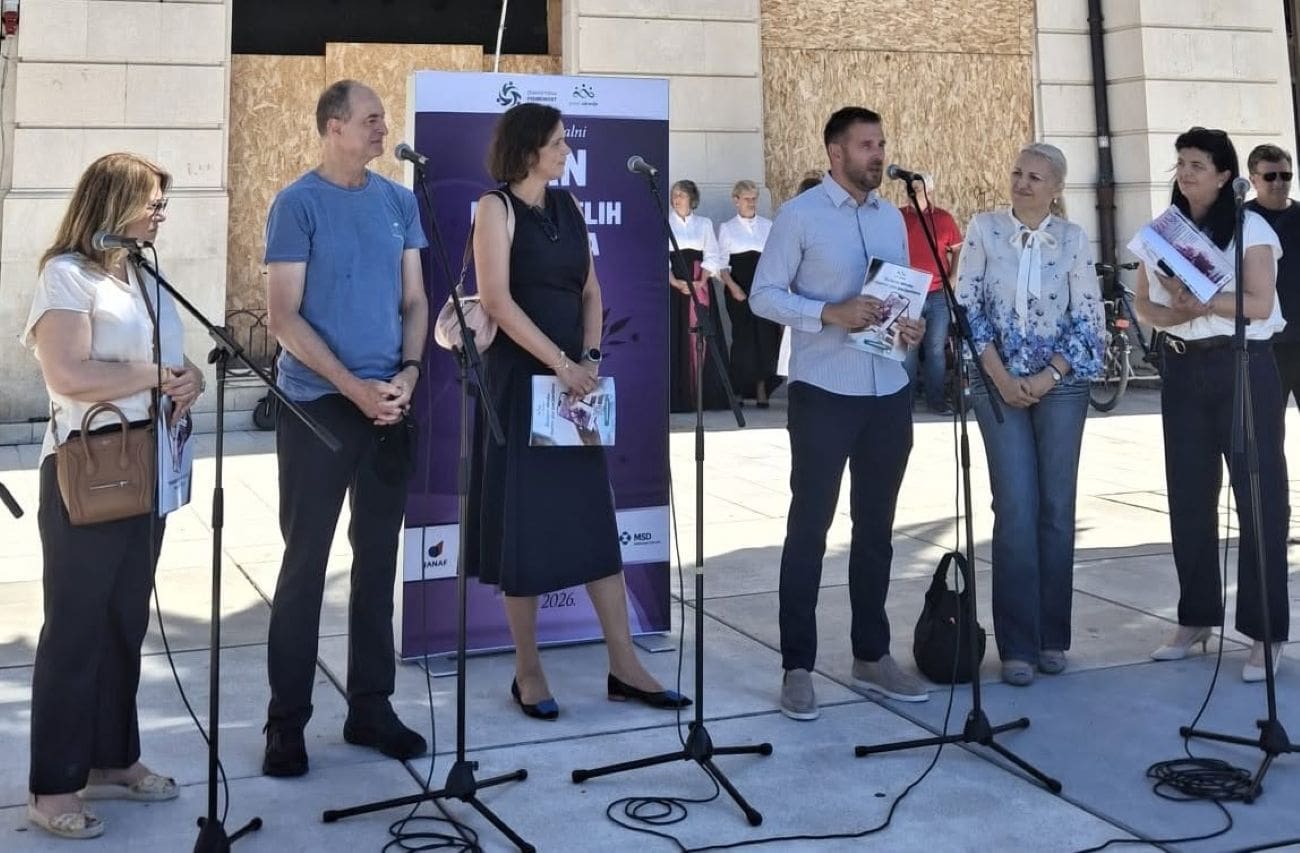 Podrška onima koji su pobijedili bolest: Splićani se okupili na Rivi
